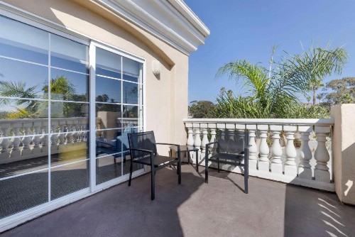 Comfort Suites Oceanside Camp Pendleton Area - image 41