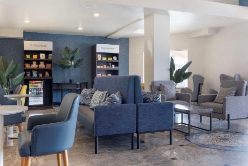 Comfort Suites Oceanside Camp Pendleton Area - image 49
