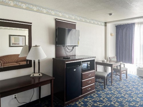 Rodeway Inn Oceanside Marina - image 17