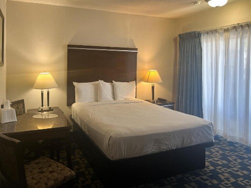 Rodeway Inn Oceanside Marina - image 40