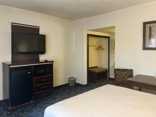 Rodeway Inn Oceanside Marina - image 6