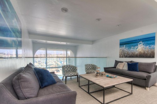 Oceanside Marina Suites - A Waterfront Hotel - image 12
