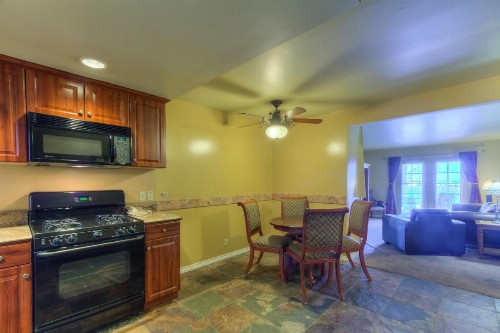Oceanside Marina Suites - A Waterfront Hotel - image 20