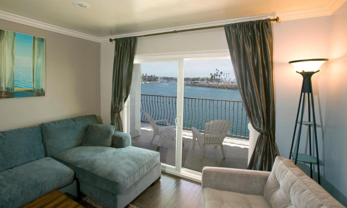 Oceanside Marina Suites - A Waterfront Hotel - image 3