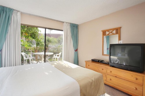 Oceanside Marina Suites - A Waterfront Hotel - image 30
