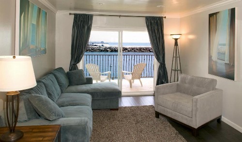 Oceanside Marina Suites - A Waterfront Hotel - image 5