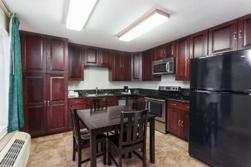 Ramada by Wyndham Oceanside - image 15