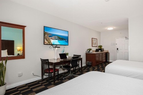 La Quinta Inn by Wyndham San Diego Oceanside - image 19