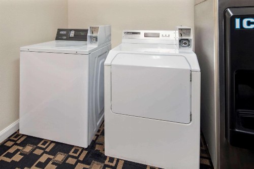 La Quinta Inn by Wyndham San Diego Oceanside - image 28