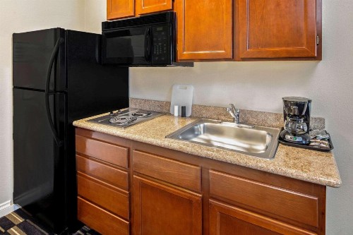 La Quinta Inn by Wyndham San Diego Oceanside - image 33