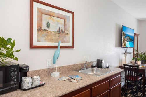La Quinta Inn by Wyndham San Diego Oceanside - image 46