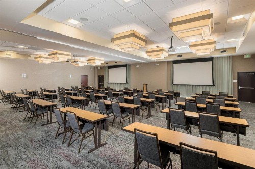 Courtyard by Marriott San Diego Oceanside - image 37
