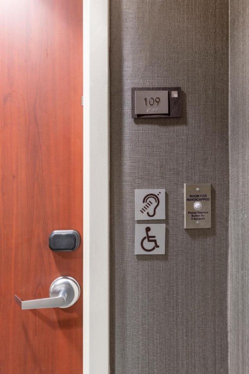 Courtyard by Marriott San Diego Oceanside - image 6