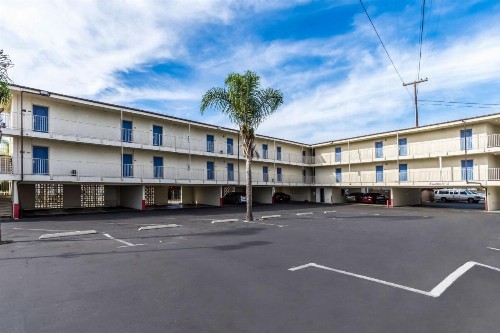 Motel 6-Oceanside CA Marina - image 48