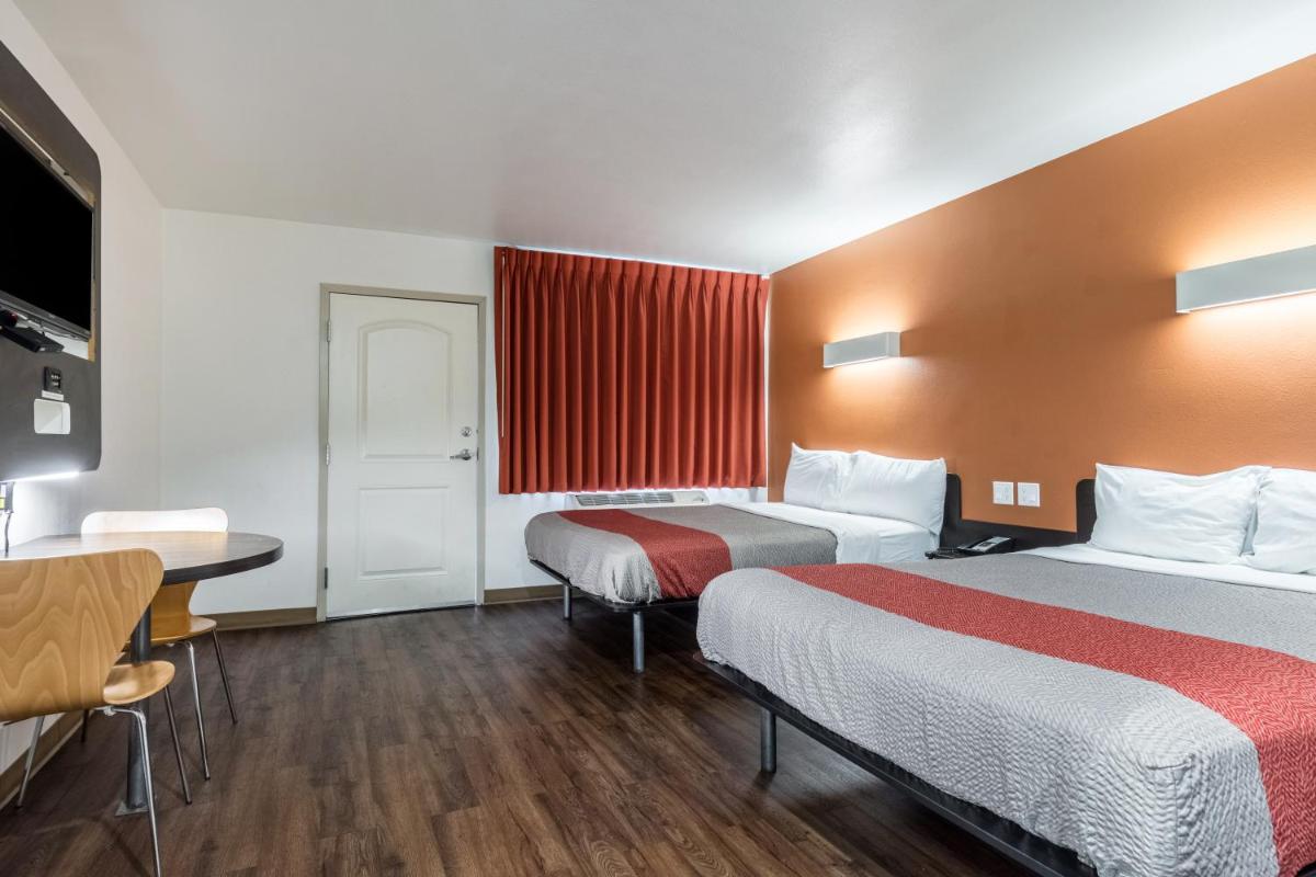 Motel 6-Oceanside CA Marina - image 6
