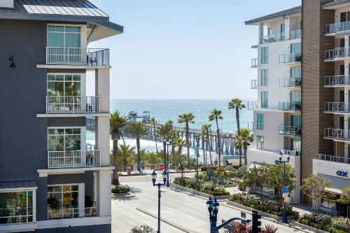 SpringHill Suites by Marriott San Diego Oceanside/Downtown - image 11