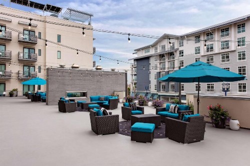 SpringHill Suites by Marriott San Diego Oceanside/Downtown - image 3
