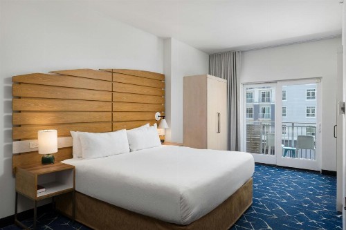 SpringHill Suites by Marriott San Diego Oceanside/Downtown - image 36