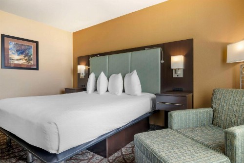 Best Western Plus Oceanside Palms - image 12