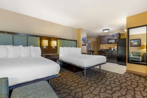 Best Western Plus Oceanside Palms - image 22