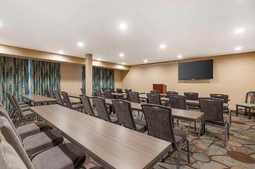 Best Western Plus Oceanside Palms - image 25
