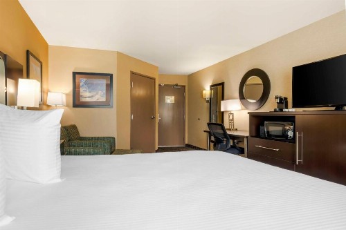 Best Western Plus Oceanside Palms - image 31