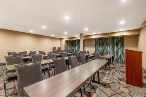 Best Western Plus Oceanside Palms - image 4