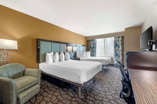 Best Western Plus Oceanside Palms - image 41
