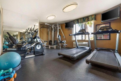 Best Western Plus Oceanside Palms - image 5
