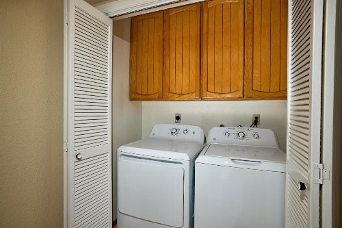 Ocean View with Large Balcony Air Conditioned - image 22