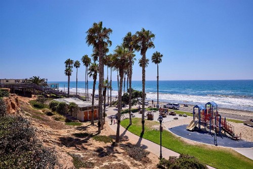 Ocean View with Large Balcony Air Conditioned - image 34