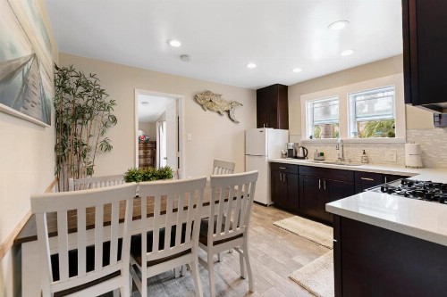 Oceanside Rocks Family Vacation Home - image 19