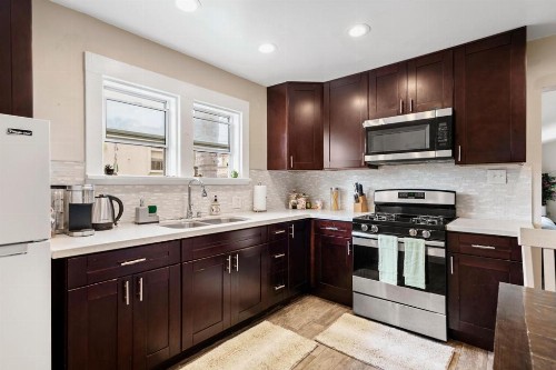 Oceanside Rocks Family Vacation Home - image 45