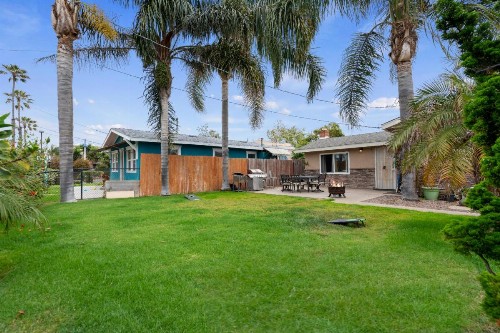 Oceanside Rocks Family Vacation Home - image 47