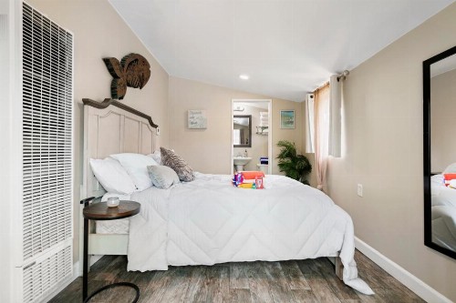 Oceanside Rocks Family Vacation Home - image 5