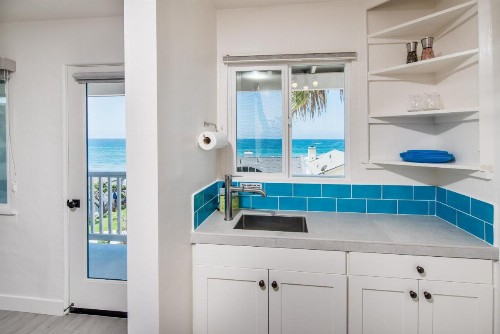 Pacific Villas: Unit 4 - image 10