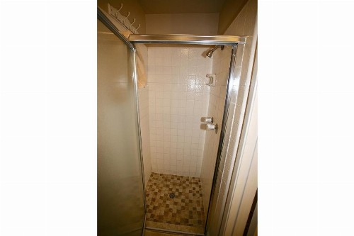A19 - Surf Shack - image 11