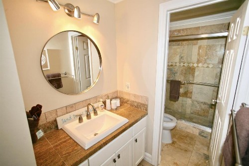 D11 - Beachfront Luxury - image 39