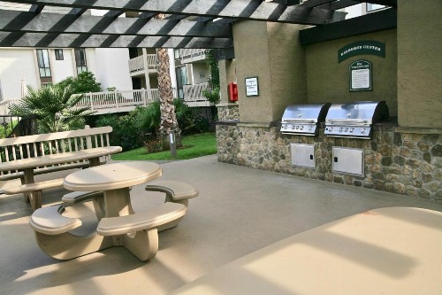 D18 - Bradley Beachfront - image 36