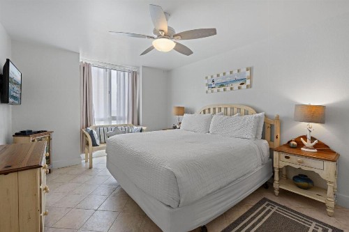 D20 - Beachfront Delight - image 26