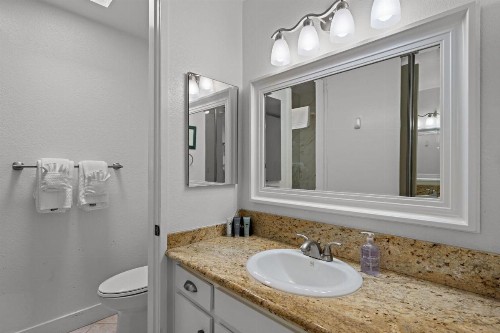 D20 - Beachfront Delight - image 44
