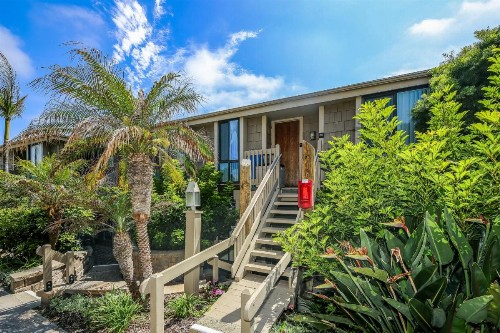 D20 - Beachfront Delight - image 48
