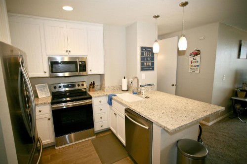 F311 - Pacific Surf Shack - image 7