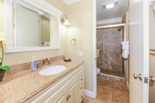 E109 - Starfish Villa - image 26