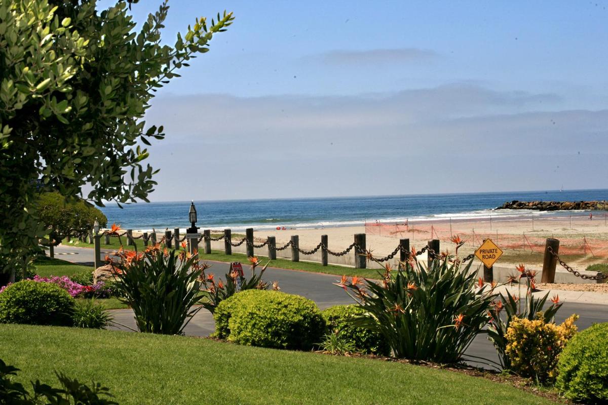 F9 - Beach Cottage Getaway - main image