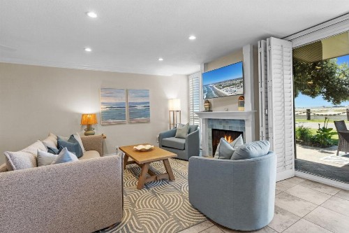 F9 - Beach Cottage Getaway - image 13