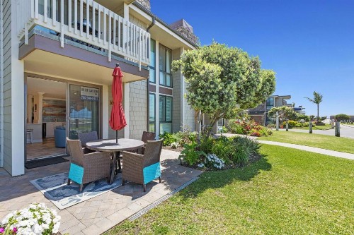 F9 - Beach Cottage Getaway - image 14