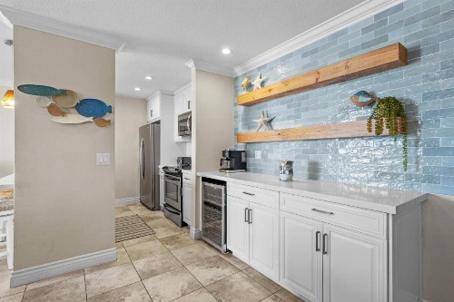 F9 - Beach Cottage Getaway - image 6