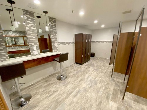 F9 - Beach Cottage Getaway - image 9