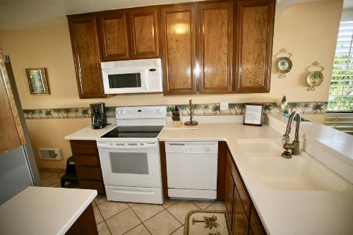 D2 - Breakwater Bungalow - image 41